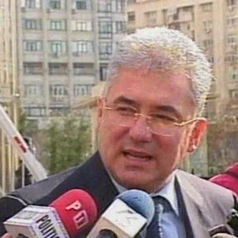Liderii PSD şi PD-L s-au întâlnit pentru a discuta despre FMI şi CE