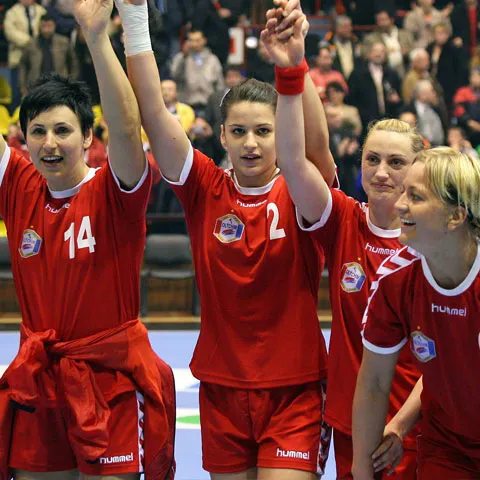 Handbal: Oltchim a învins Tomis Constanţa cu 40-31, în primul meci al etapei a 18-a