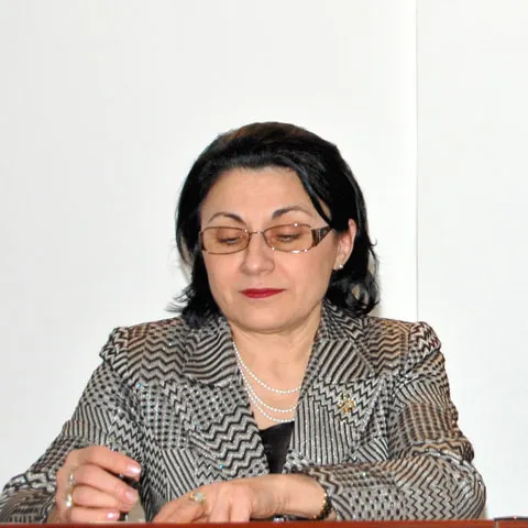 Cititorii Realitatea.NET cer Ecaterinei Andronescu să nu mai fie Abramburica şi să facă reformă reală în învăţământ