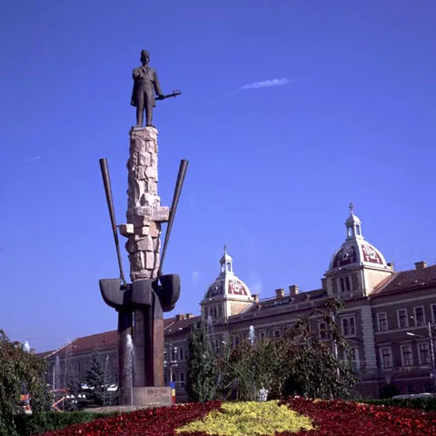 Circa 200 de maghiari clujeni au pornit mărşăluit de Ziua Maghiarilor de Pretutindeni