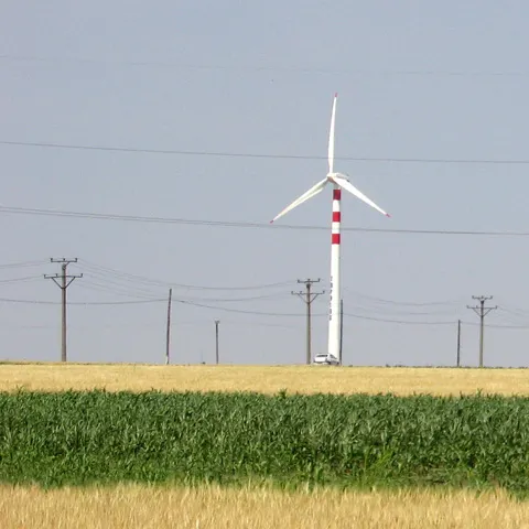 Un parc eolian de 80 MW, investiţie de 130 milioane euro, va fi pus în funcţiune lângă Râmnicu Sărat