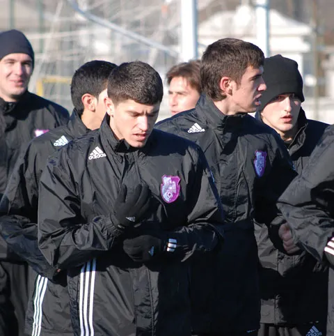 2.000 de dolari, prima argeşenilor în partida cu Steaua