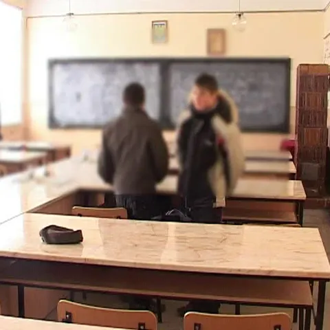 Elevii unei clase din Solca refuză să mai meargă la orele de logică