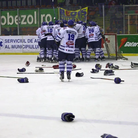 SC Miercurea Ciuc - HC Csikszereda 3-2, în meciul patru al finalei CN de hochei