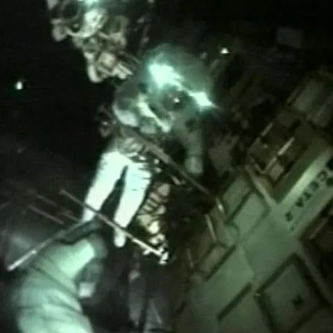 Astronauţii de pe Discovery au efectuat ultima ieşire în spaţiu
