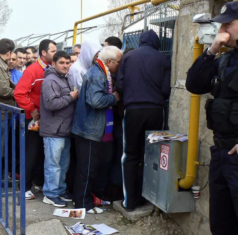 Cele 8.000 de bilete pentru partida România-Serbia s-au epuizat în două ore şi jumătate