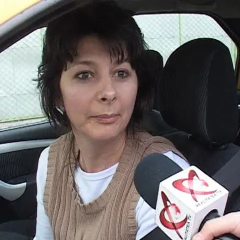 În Timişoara, din ce în ce mai multe femei trimise în şomaj fac taximetrie