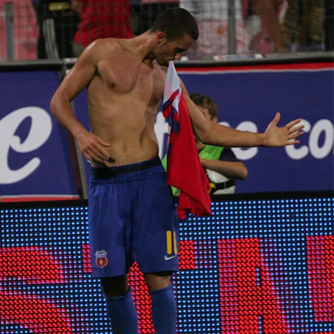 După ce a fost alungat de la Steaua, Arthuro a fost dat afară de la Terek  