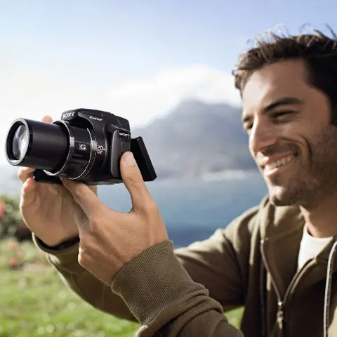 Sony lansează HX1, primul Cyber-shot cu senzor CMOS Exmor