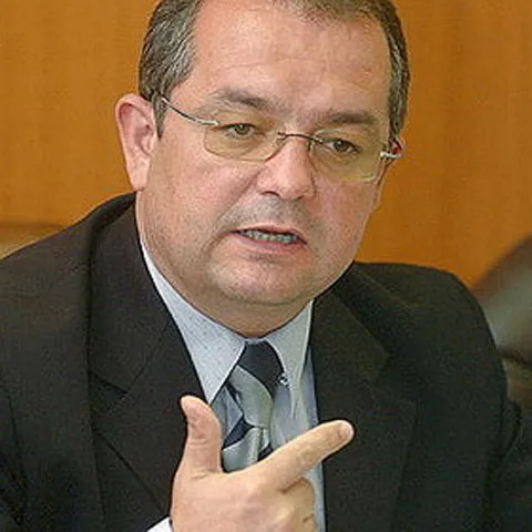 NEWS ALERT: Premierul Emil Boc este invitat la Realitatea TV de la ora 19:45