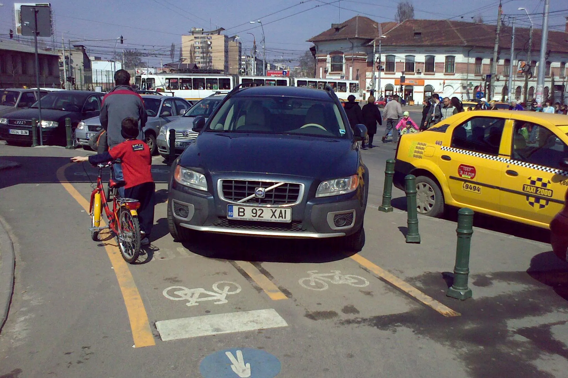 Pista de bicilcişti blocată 