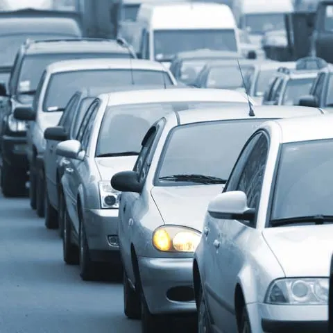 Rusia va sprijini sectorul auto cu un miliard de dolari