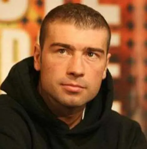 Box - Lucian Bute a fost numit "pompier de onoare" al oraşului Galaţi