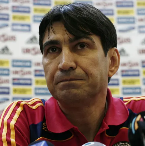 Piţurcă: "Vreau să-mi duc contractul la bun sfârşit! Invoc şansele matematice de calificare care mai există"