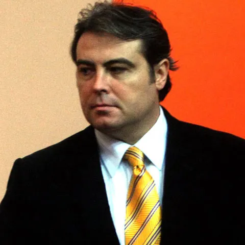 Adrian Cioroianu şi-a depus, vineri, demisia din PNL