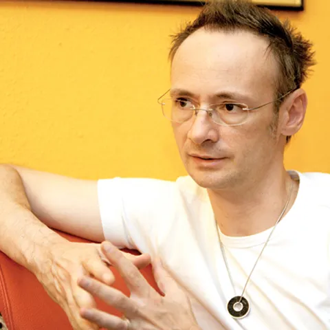 Nici creatorii de modă nu o duc bine pe timpul crizei: Mihai Albu a închis două magazine