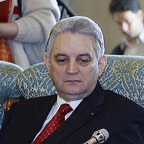 Reprezentanţii marilor reţele comerciale spun că declaraţiile lui Ilie Sârbu nu onorează un demnitar