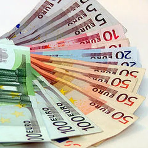 Băncile din România încep să ieftinească creditele