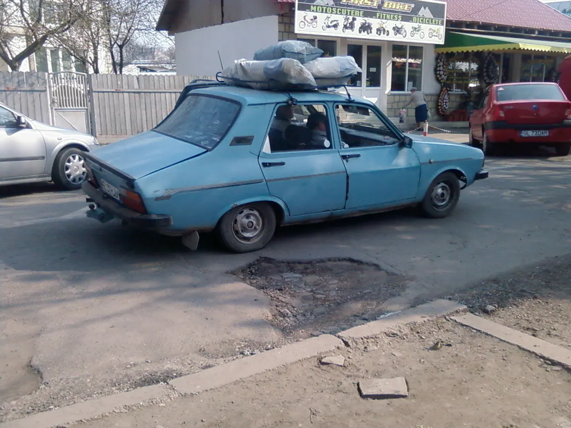 Gropile străzilor oraşului Tecuci
