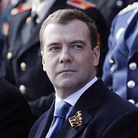 Medvedev cere respectarea regulilor constituţionale şi electorale în R. Moldova