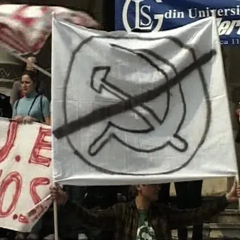 Sute de studenţii din ţară au protestat, miercuri, în semn de solidaritate cu manifestanţii de la Chişinău