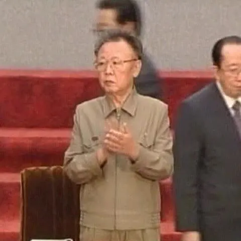 Televiziunea nord-coreeană a difuzat imagini cu liderul Kim Yong-Il 