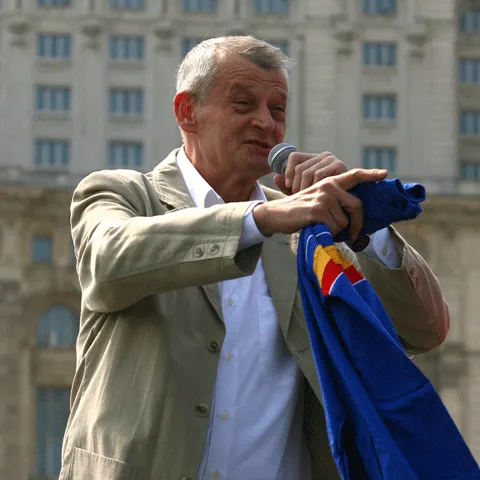 Sorin Oprescu a fost primit la Marea Pedalare "cu simpatie, nu cu huiduieli", precizează PMB