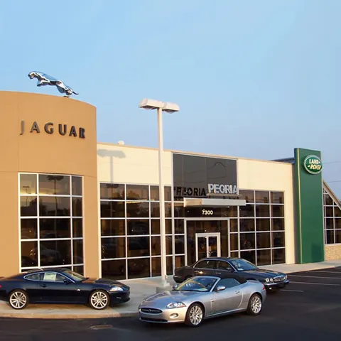 Jaguar Land Rover vrea să ia un credit de 800 milioane lire sterline pentru continuarea activităţii 