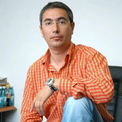 Doru Buşcu: Amanta lui Geoană