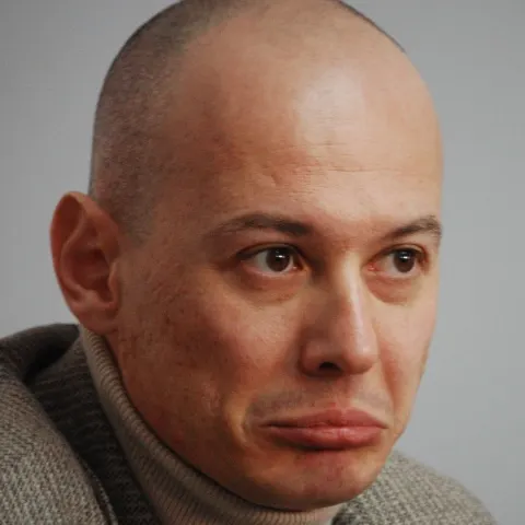 Olteanu susţine introducerea unei moţiuni simple pentru eliminarea impozitului forfetar