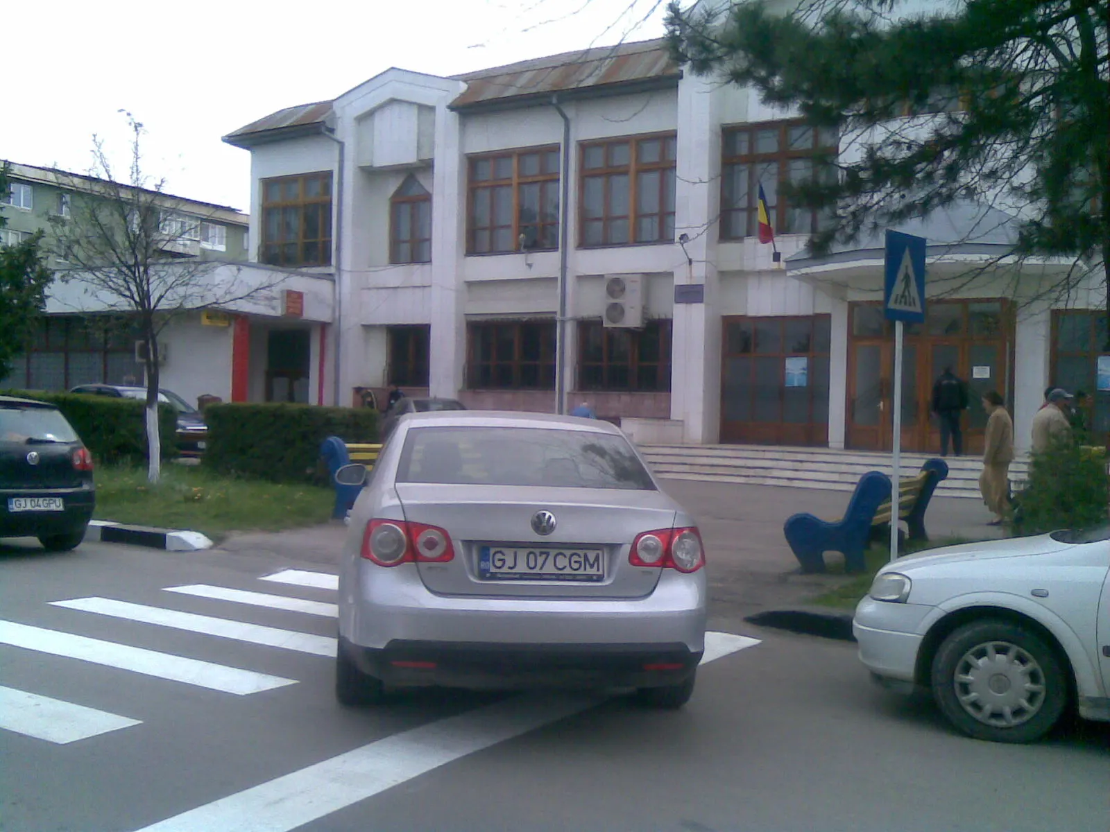 Parcat pe trecerea de pietoni în Gorj