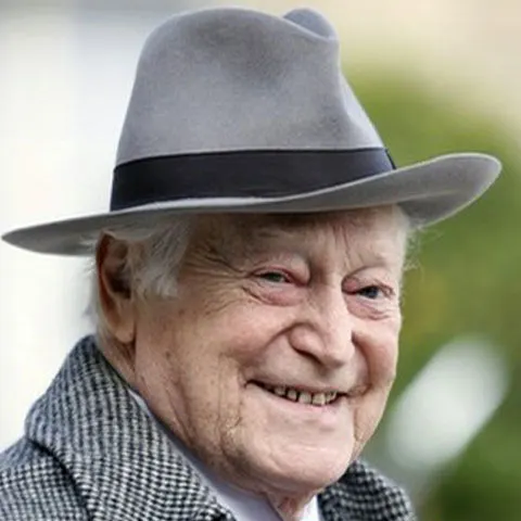 Maurice Druon, autorul "Regilor blestemaţi", a încetat din viaţă