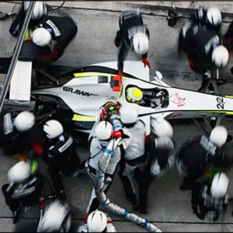Formula 1 - FIA a decis că monoposturile Brawn GP, Toyota şi Williams sunt regulamentare 