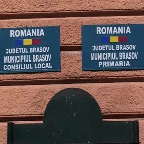 Primarul Braşovului a tăiat masa caldă oferită angajaţilor la prânz 
