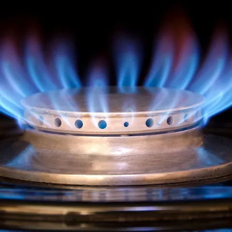 Preţul gazelor ar trebui să scadă cu 8%, de la 1 iulie, a spus un fost director din ANRE