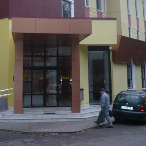 Spitalul CFR Iaşi se închide parţial timp de o săptămână, pentru a face economii