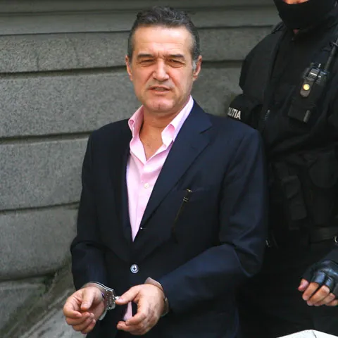 Avocata lui Becali: Nu există nicio şansă să ajungă acasă de Paşte!