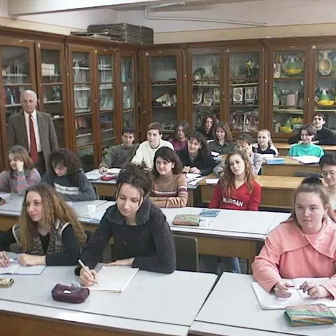 Elevii s-au întors marţi la şcoală, iar pentru mulţi dintre ei încep evaluările