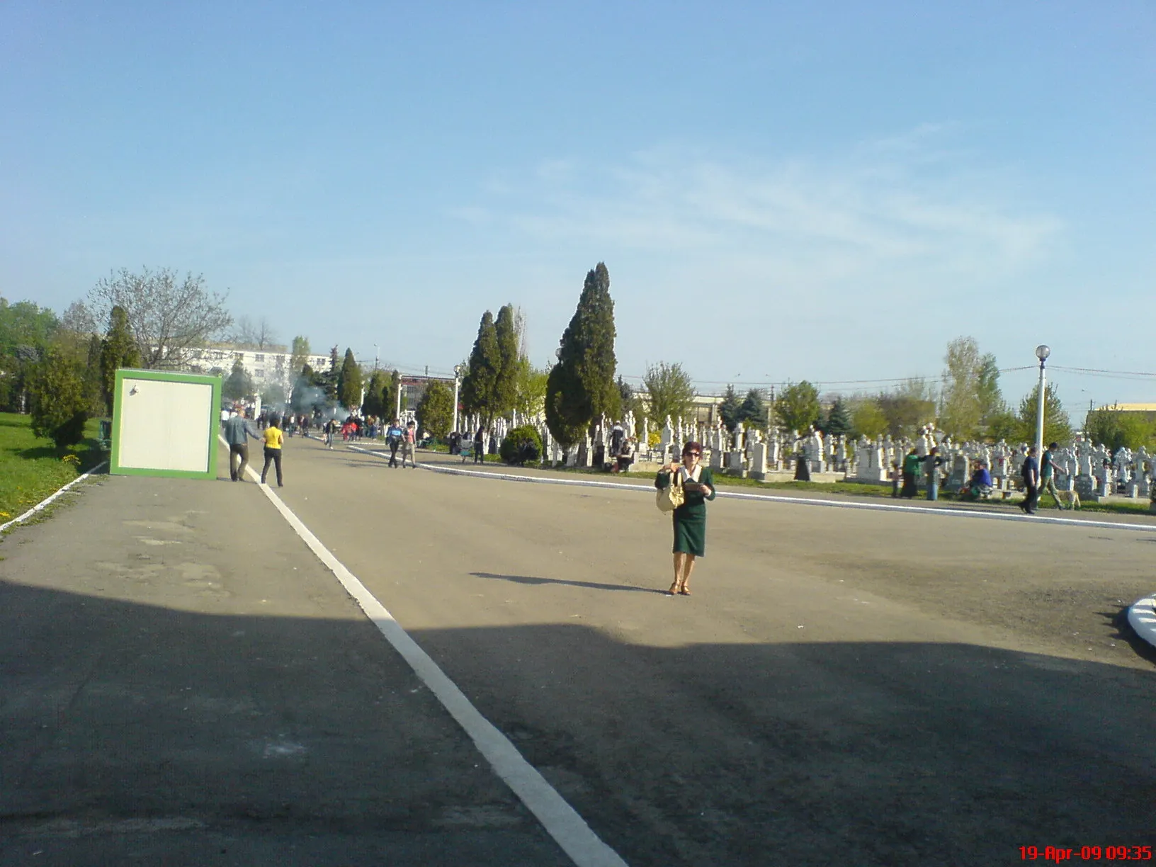 Grătar în cimitir