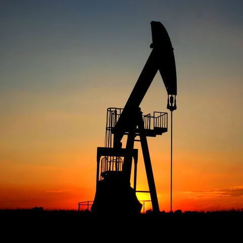 Preţul petrolului a scăzut sub 50 de dolari/baril pe pieţele din Asia