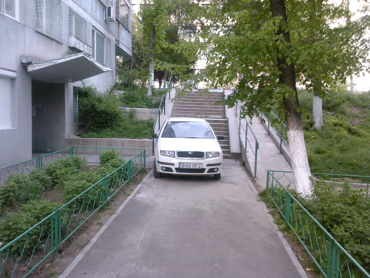 Parcarea la scară