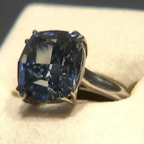 Sotheby's scoate la licitaţie o colecţie de bijuterii