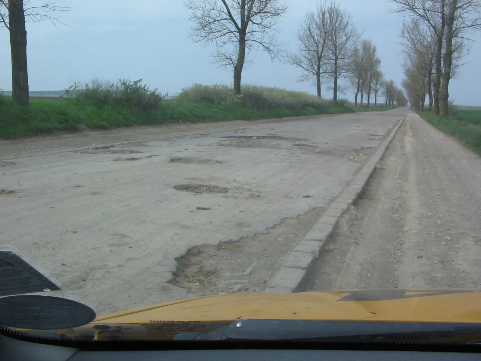 Şosea plină de gropi - Jurilovca-Enisala din judeţul Tulcea