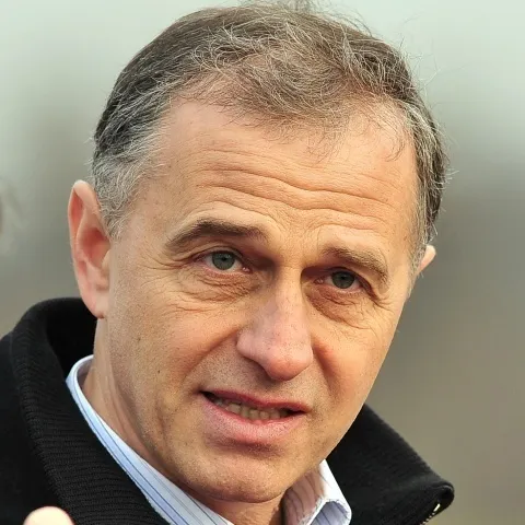 Geoană crede că data de 15 mai este nerealistă pentru adoptarea Codurilor