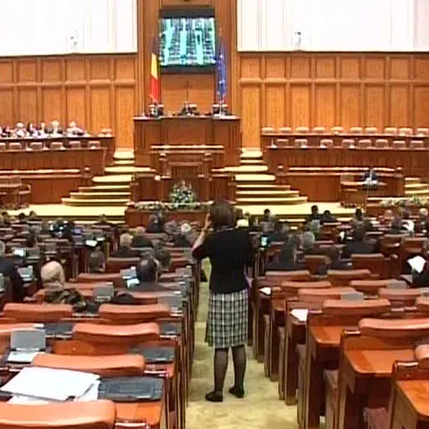 Academia Caţavencu a publicat topul parlamentarilor datornici