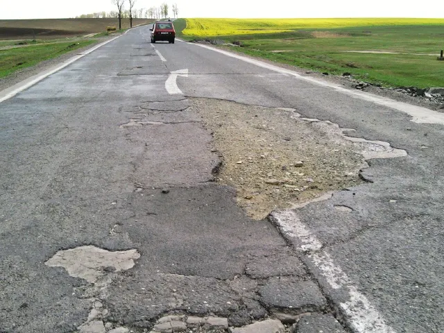 Slobozia-Brăila, şoseaua gropilor