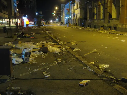 Gunoaie pe străzile oraşului Sf. Gheorghe