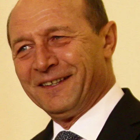 Traian Băsescu: Obiectivul major este plata salariilor