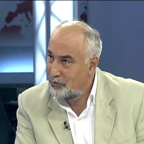 Vosganian: Moţiunea de cenzură PNL-UDMR se intitulează "Marea păcăleală PDL-PSD"