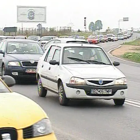 Coadă de zece kilometri pe DN5, în zona localităţii Adunaţii Copăceni